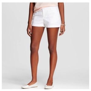 ☀️ Gorgeous white eyelet shorts, size 14